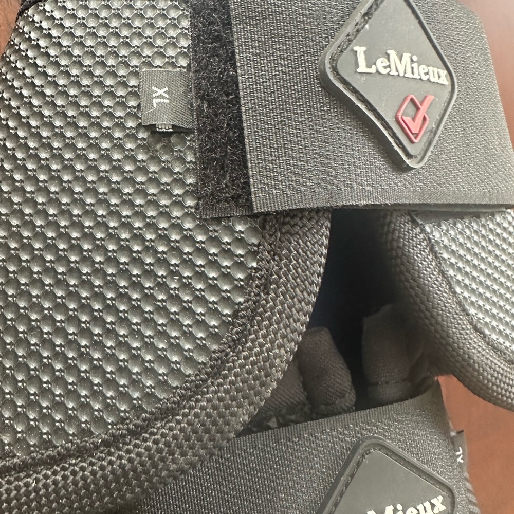 LeMieux Ballistic ProForm over reach bell boots - Picture 7 of 9